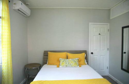 Roseau House | Chez Crix