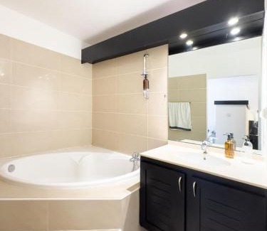 Boucan Canot Apartment | Chez KRIKRI