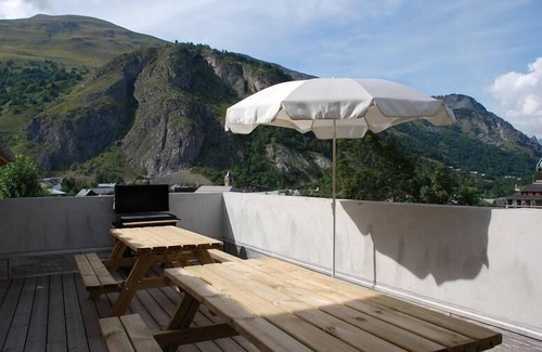 Valloire Apartment | Chez le Marquis du Pontet 5:12 people in the resort center and at the foot of the slopes