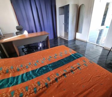 Saint-Denis House | CHEZ LILIANE