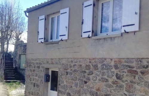 Rieutort-de-Randon House | CHEZ NIKI, your cosy gîte in the heart of the Margeride!