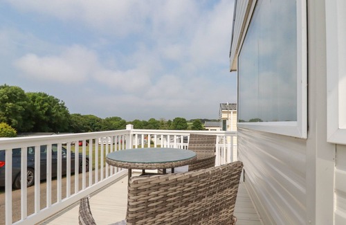 Newquay Cottage | CHEZ NOUS, pet friendly, character holiday cottage in Crantock