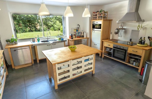 Saint-Felix-Lauragais Bed & Breakfast | Chez Phil, Chambres D'hôte, Chambre Thème Eau