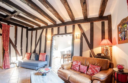 Amboise Cottage | Chez Romane: charming gîte at the foot of the castle