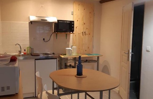 Courchaton Apartment | CHEZ ROSALIE