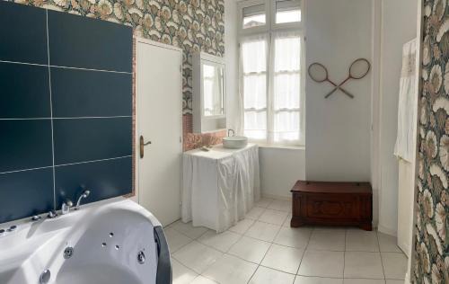 Gannat House | Chez Sir Guillaume