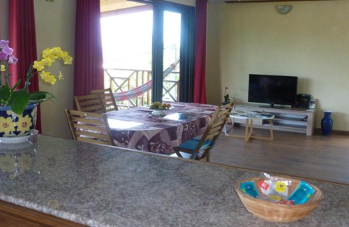 Sainte-Rose Ski Chalet | Chez Solange et Michel