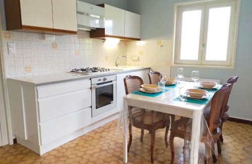 Saint-Julien-Chapteuil Apartment | Chez Tata Malou - Maison avec jardin, cour fermée, proche toutes commodités