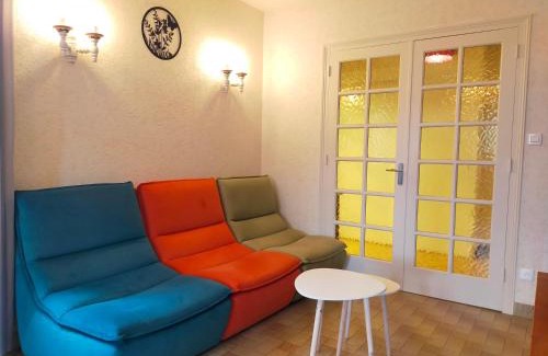 Saint-Julien-Chapteuil Apartment | Chez Tata Malou - Maison avec jardin, cour fermée, proche toutes commodités