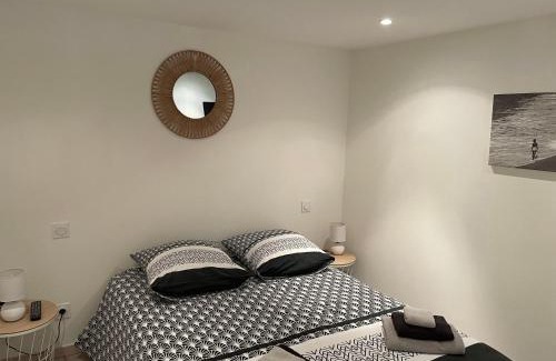 Montbrun-des-Corbieres Apartment | Chez Tony et Laurie