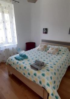 Aubagne Bed & Breakfast | CHEZ VERO - Chambre d'hôte privée - proche Cassis Ste Baume Marseille Le Castelet Agora - parking clos -