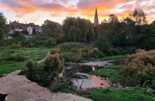 Malmesbury House | Chez Victoria
