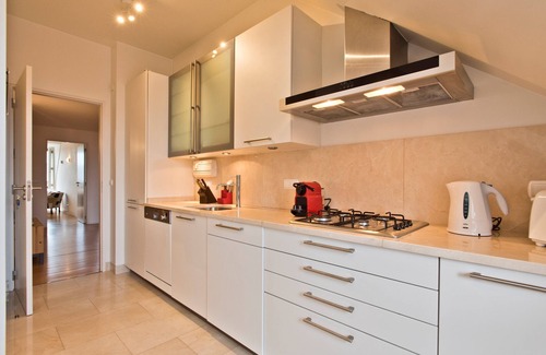 Encarnacao Apartment | Chiado 2 - Misericórdia - The perfect choice for those who whant to be in the middle of everything w