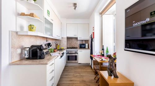 Sacramento Apartment | Chiado Apartment with View to the Castle