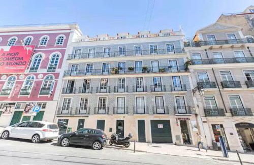 Sacramento Apartment | Chiado Deluxe Design 3 BR Apartment