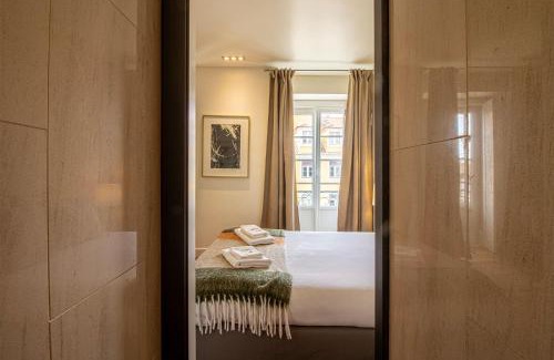 Sacramento Apartment | Chiado Deluxe Design 3 BR Apartment