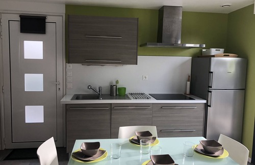 Anglet Apartment | Chiberta, T2 house, air-conditioned bedroom, terrace/garden; beaches, golf courses, everything within walking distance!