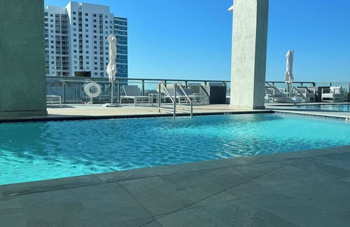 Brickell Apartment | Chic 1-Bedroom Apartment in Brickell with Stunning Views & Prime Location