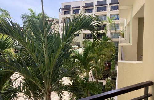 Palm Beach Apartment | Chic 2-bedroom apartment in the heart of Palm Beach