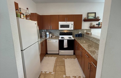 Alice Town Condo | Chic 2-bedroom condo in brilliant Bimini Bay, steps from the Beach, WiFi, AC