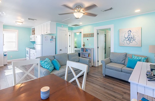 Gulf Shores Cottage | Chic 2BR Getaway with Pool & Balcony Just Steps from the Sand