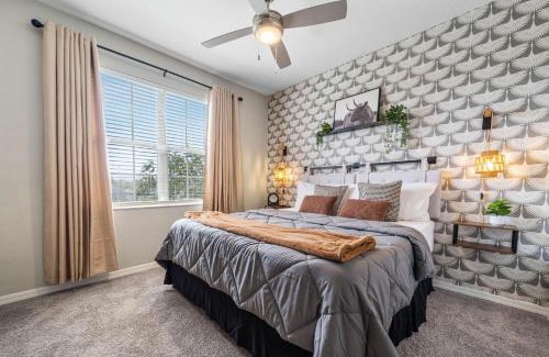 Westchase Apartment | Chic 3br2ba- Minutes To Airport & Westchase #4