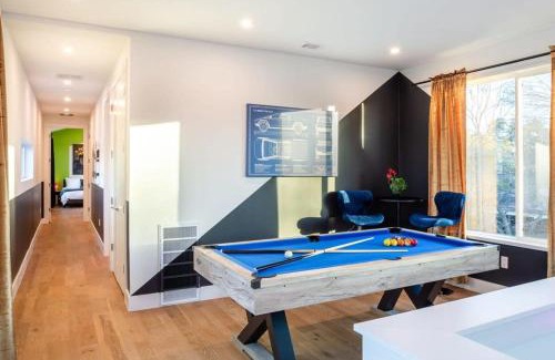 Galindo House | Chic 4BR Pool House - Steps to South 1st Street