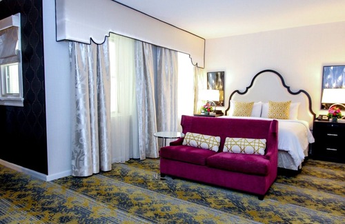 Kalorama Heights Hotel | Chic Accommodation with Stunning Views, Just Moments from Cultural Gems
