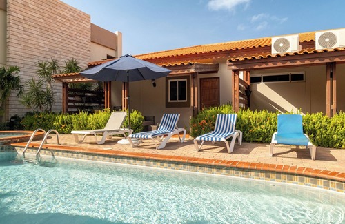 Washington Apartment | Chic Apartment in Aruba!
