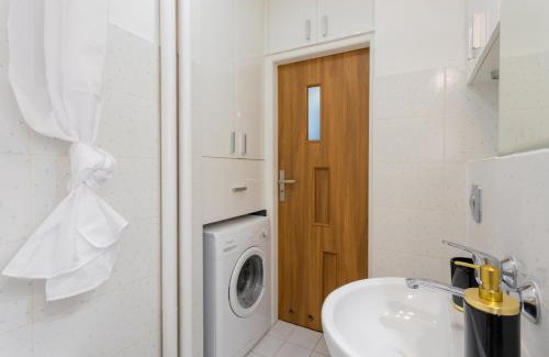 Mirow Apartment | Chic Apartments Warsaw - Stylish & Central, Żelazna Street