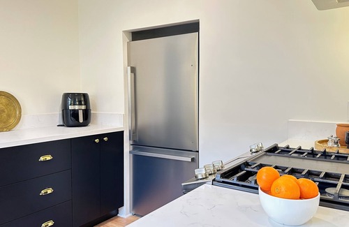 El Miradero House | Chic & Charming Spanish Gem in Glendale