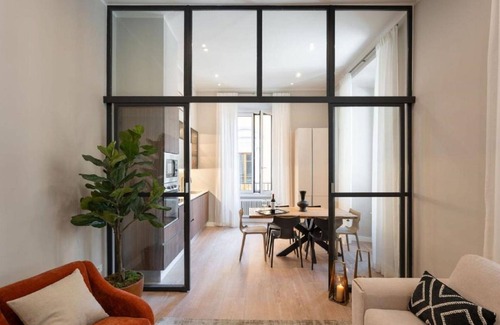 Duomo Apartment | Chic City-Centre Apartment with Patio Near the Duomo & Uffizi in Florence
