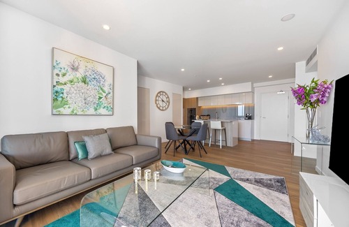 Wurtulla Apartment | Chic Coastal Escape with Pool & Gym Access