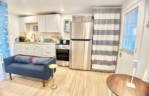 Wells Beach Condo | Chic Coastal Retreat in Wells – Boutique Style, Steps to the Beach