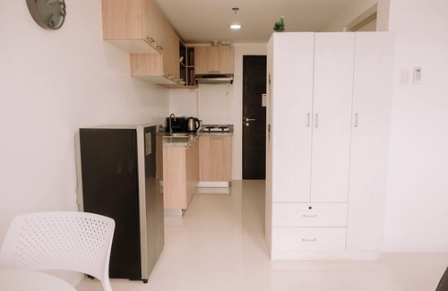 Mandurriao Condo | Chic & Cozy Metro Hideout