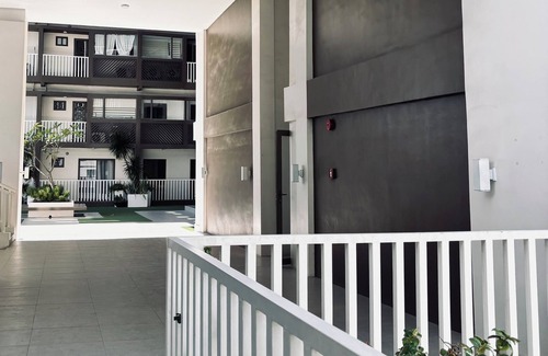 Mandurriao Condo | Chic & Cozy Metro Hideout