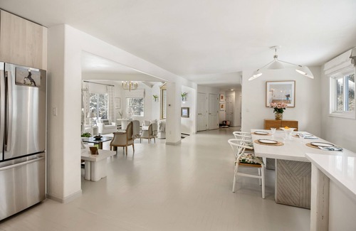 Aspen House | Chic Designer Home on Golf Course. Minutes from Ajax, Highlands and Buttermilk
