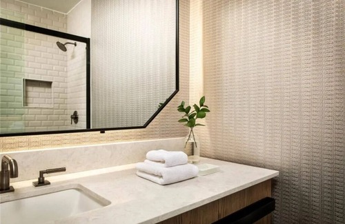 Downtown Denver Hotel | Chic Escape Near Coors Field | Pets Welcome | Premium Room with 2 Queen Beds