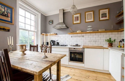 Lambeth Apartment | Chic Furnished Two Bedroom Flat in Brixton