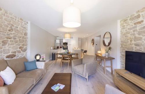 Vannes Apartment | CHIC IN THE HEART OF TOWN
