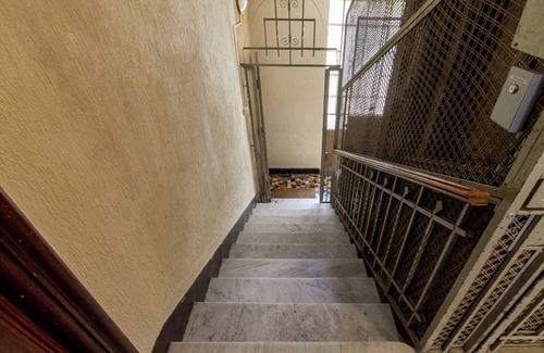 Vatican Apartment | Chic industrial Design apartment by Vatican Museum