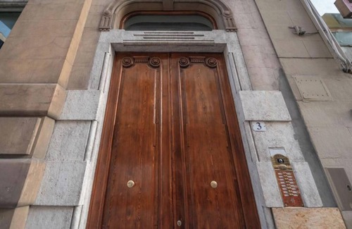 Duomo Apartment | Chic & Modern 3-Bedroom Apartment in Florence's Historic Centern