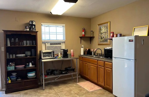 Roswell House | Chic Studio B w/private yard