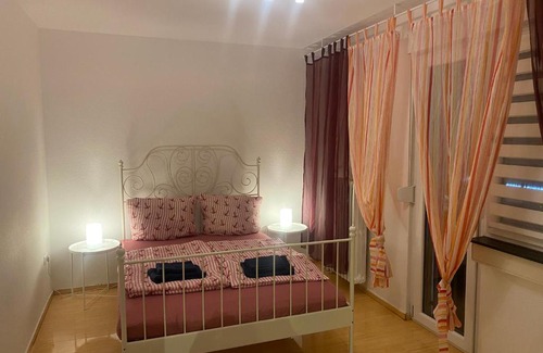 Mainz City Center Apartment | Chic & Trendy Mainz Apartment near cetral station