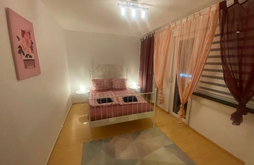 Mainz City Center Apartment | Chic & Trendy Mainz Apartment near cetral station