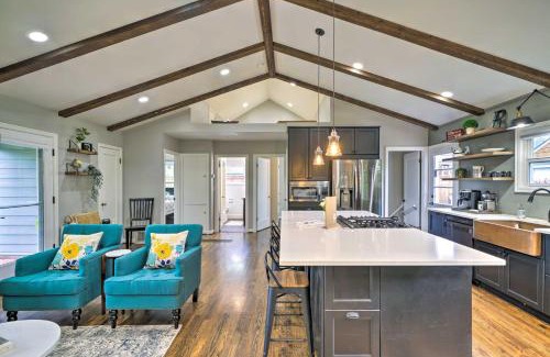 Lincoln House | Chic Vancouver Cottage 1 Mile to Main Street