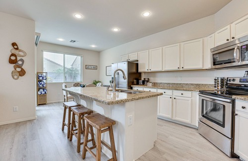 Waddell House | Chic Waddell Home w/Private Pool & Game Room!