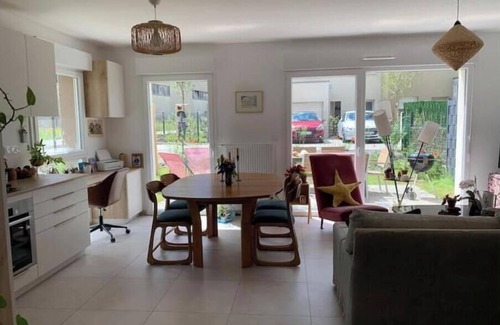 Colmar Villa | Chickadee house