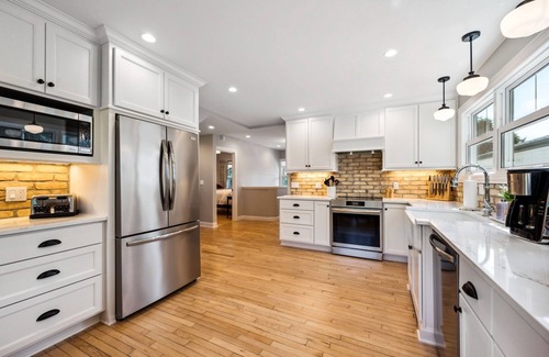 Sister Bay House | Chicory Hill: Three Bedrooms w/Ensuites; One-of-a Kind Play Area & Game Room!