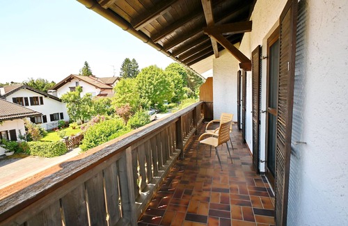 Breitbrunn a. Chiemsee House | Chiemsee vacation home Schlegel